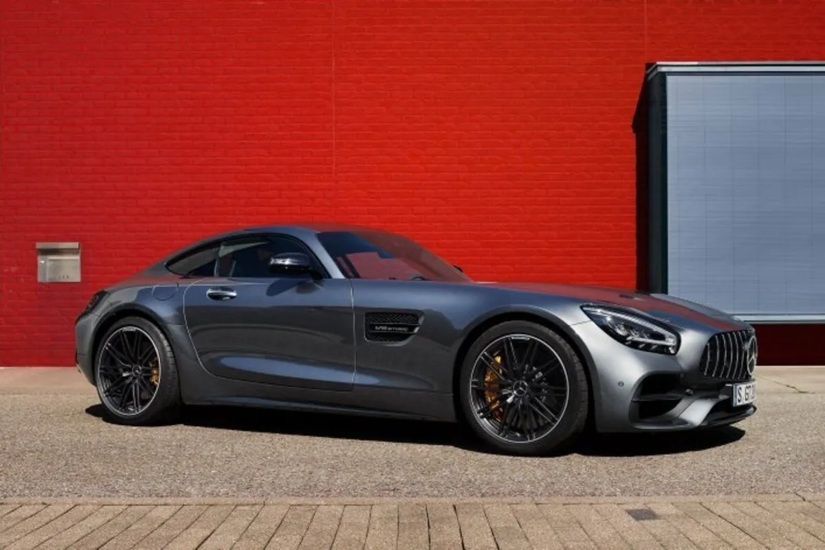 Автомобіль Mercedes-Benz AMG GT Coupé - фото 25