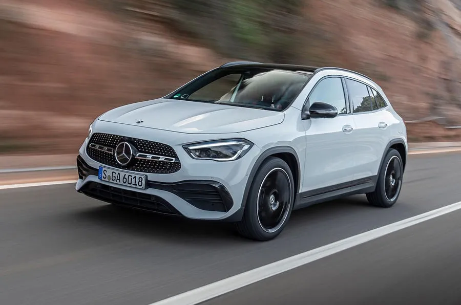Автомобіль Mercedes-Benz GLA - фото 4